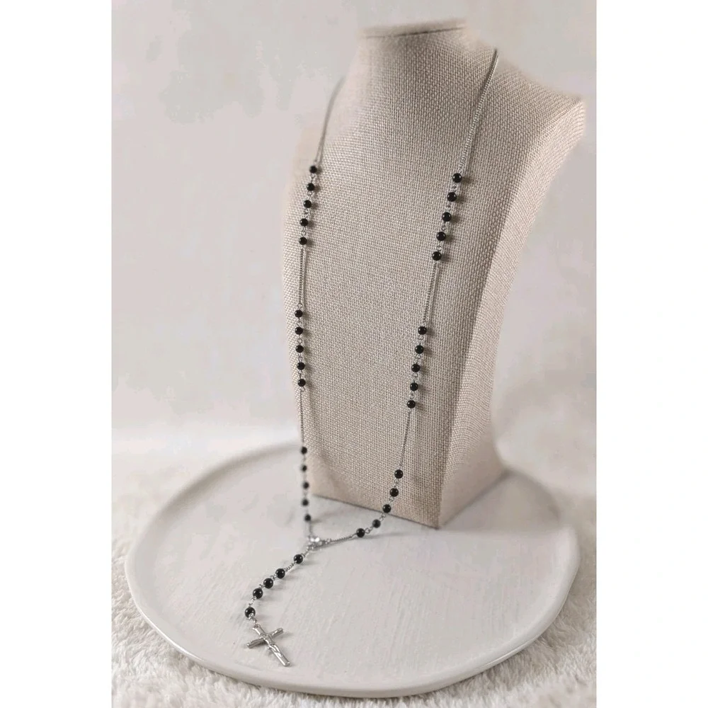 Vintage‎ Style Black Rosary Necklace Silver Tone Crucifix Catholic Devotional
